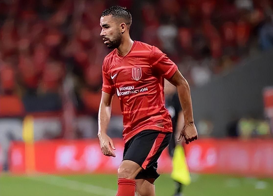 B体育-隐形利剑！泰山归化中场回来或被韩鹏激活，新赛季成球队最大变数